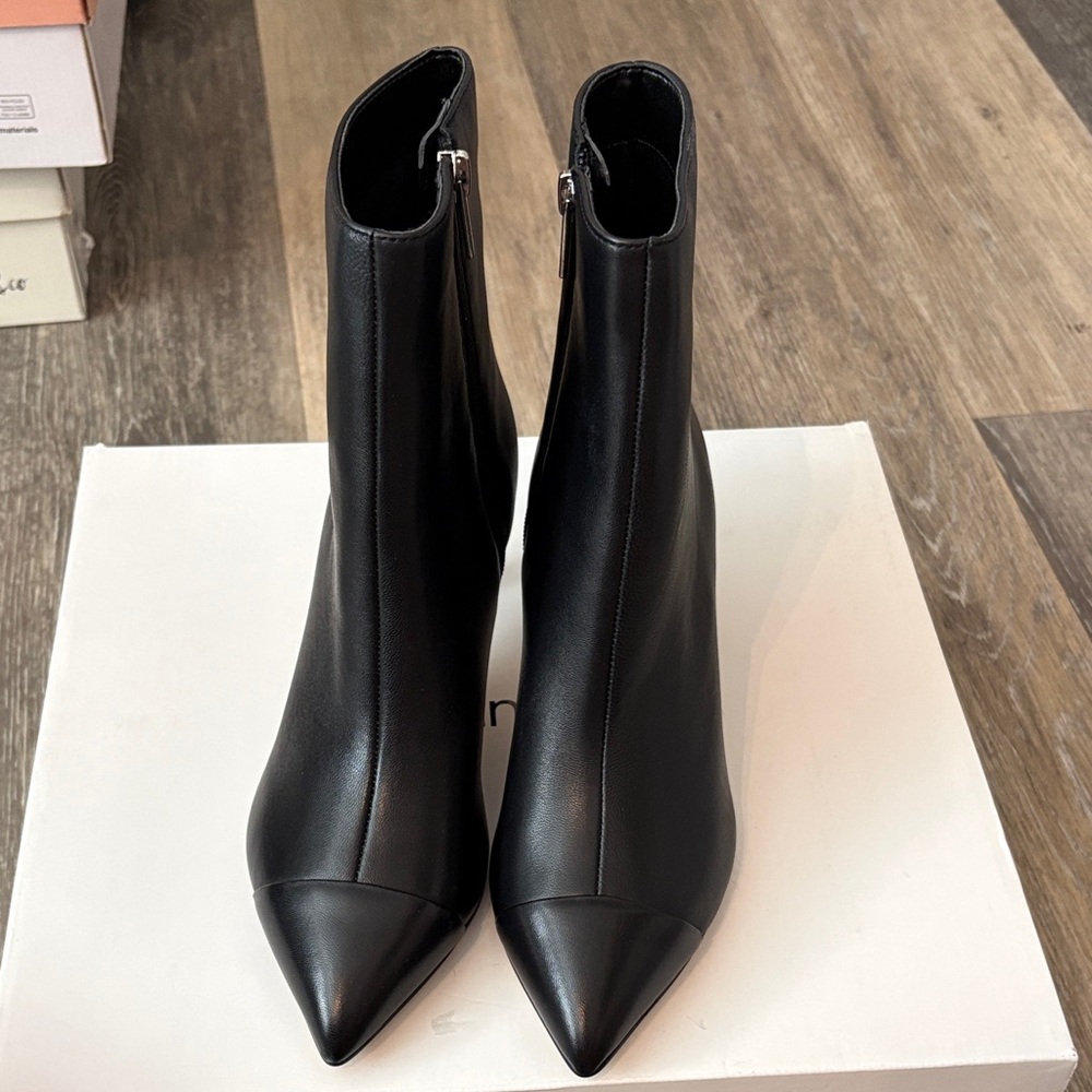 Elegant Black Ankle Boots